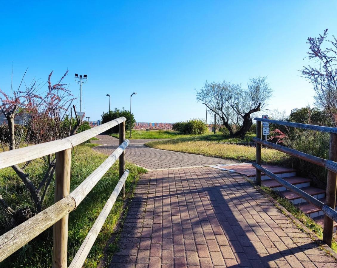 Green Holiday Village With Pool Bibione Exterior foto